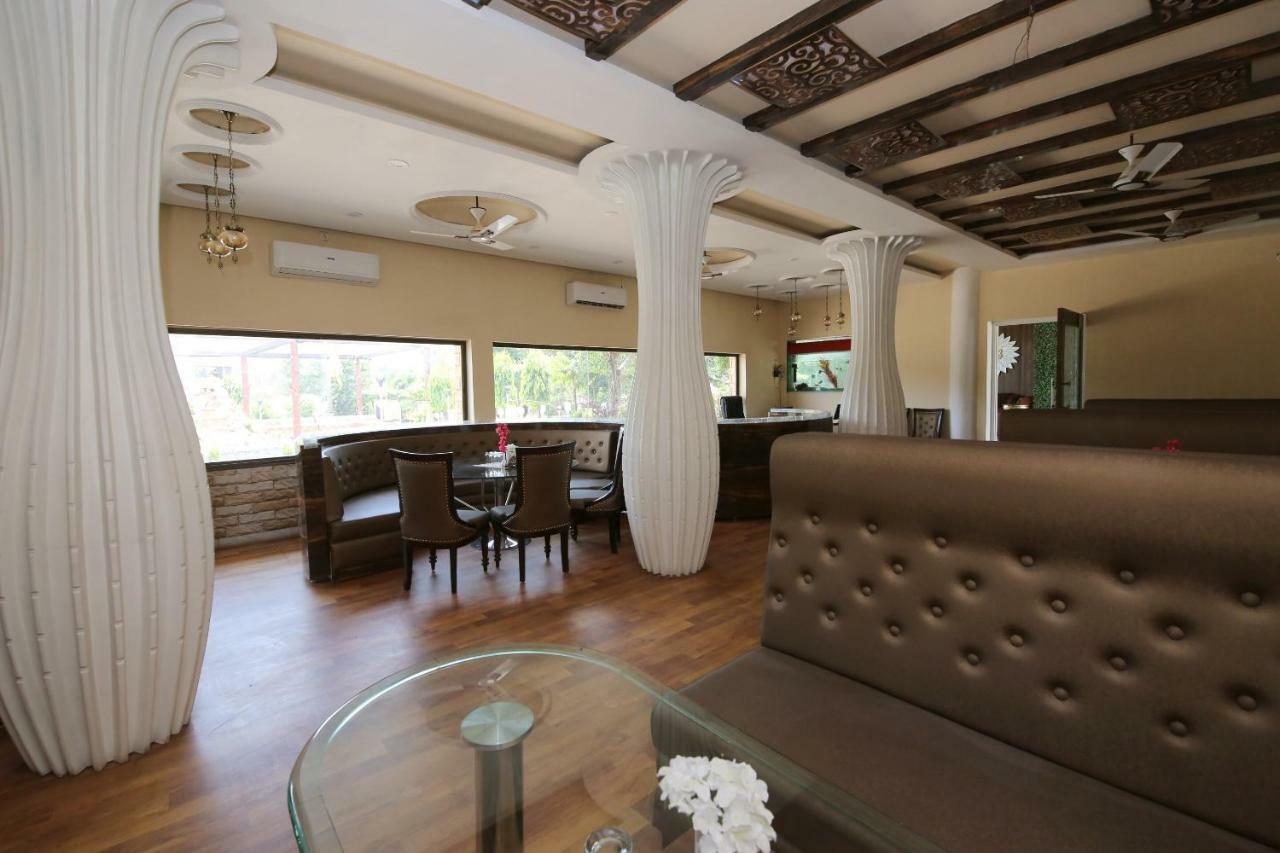 Oyo 38414 Rain Basera Resort Jabalpur Exterior photo