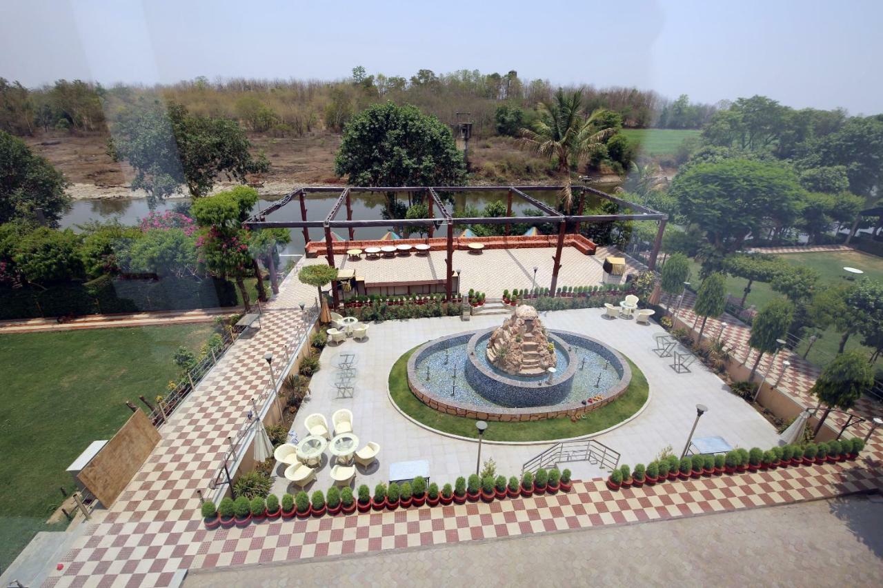Oyo 38414 Rain Basera Resort Jabalpur Exterior photo
